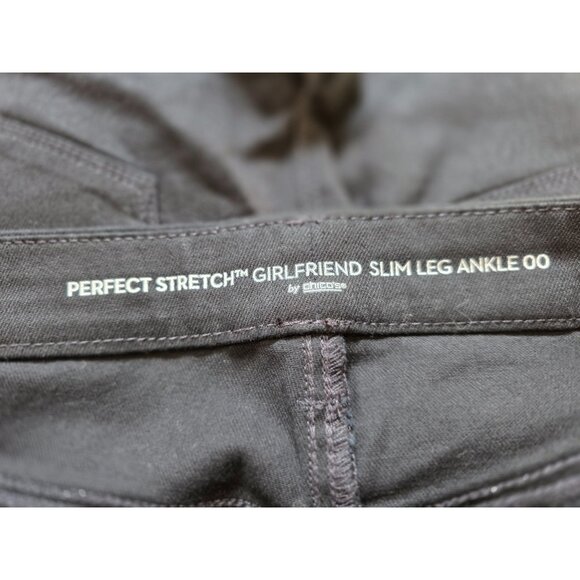 Chicos Perfect Stretch Girlfriend Slim Leg Ankle Pants Black Size 00 Casual Deni - Picture 2 of 4